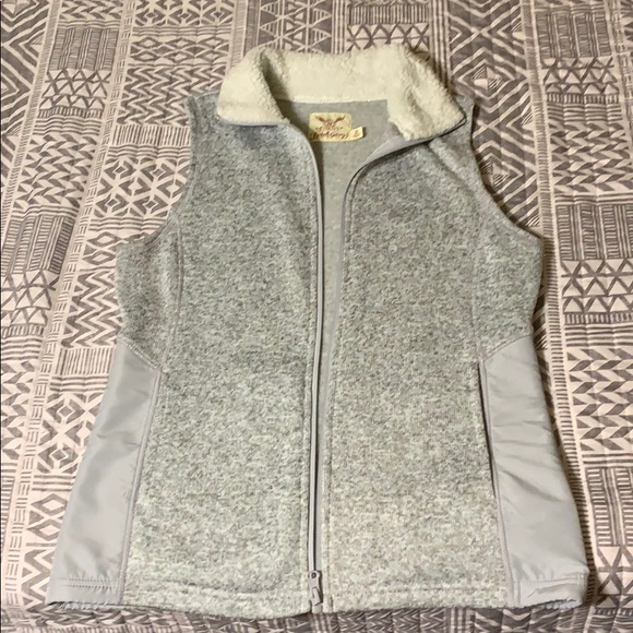 Vest - Picture 1 of 2